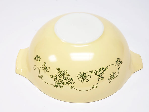 Pyrex Cinderella Mixing Bowls Shenandoah Set of 4