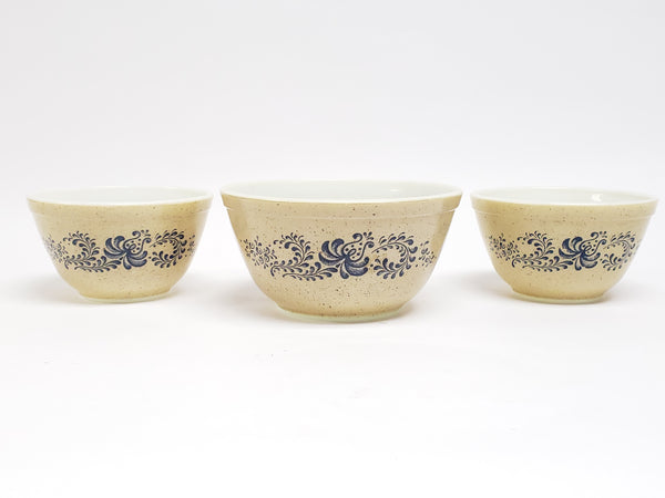 Vintage Pyrex Homestead Mixing Bowls - Collection of 3,  #401 #402