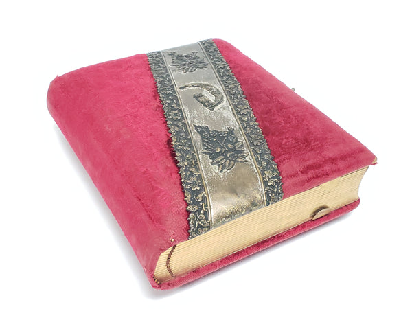 Antique Victorian Red Velvet Photo Album With Photo Cards