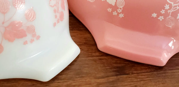 Vintage Pyrex Gooseberry Pink & White Cinderella Mixing Nesting Bowls - Set of 4
