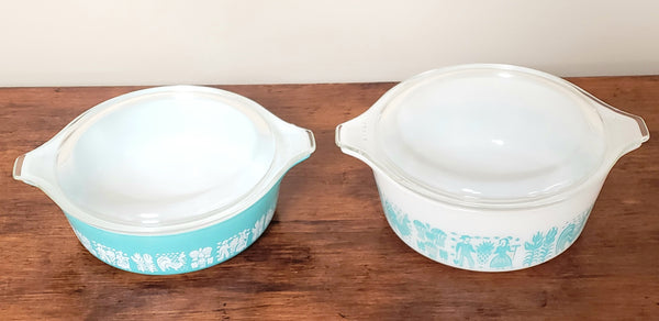 Pyrex Amish "Butterprint" Turquoise & White Casserole Dishes with Lids  471 & 472