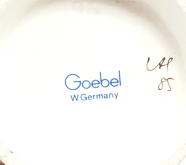 Genuine M.I. Hummel - Goebel "Little Shopper Gretel" Figurine #96 W. Germany TMK6