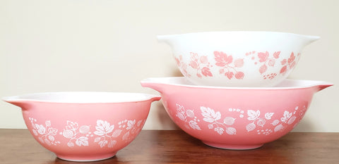 Vintage Pyrex "Gooseberry" Pink & White Cinderella Mixing Nesting Bowl Set of 3