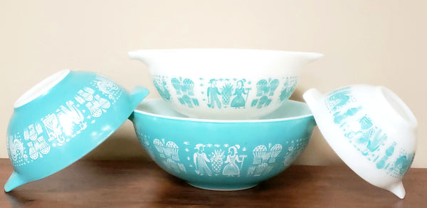 Pyrex Amish Butterprint Turquoise Cinderella Mixing Bowl Set of 4