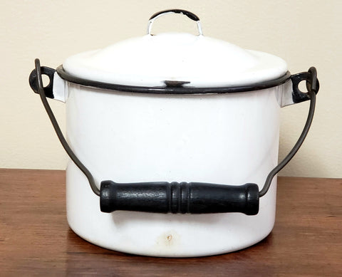 Vintage 5" Seamless Small White Enameled Berry Bucket w/ Lid and Bail Handle