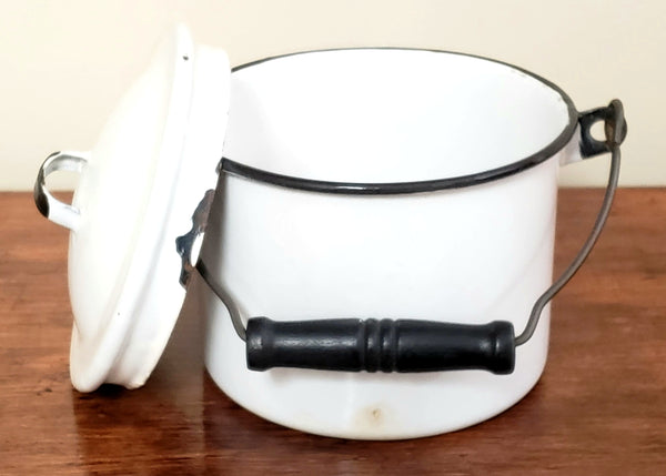 Vintage 5" Seamless Small White Enameled Berry Bucket w/ Lid and Bail Handle
