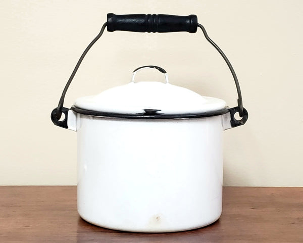 Vintage 5" Seamless Small White Enameled Berry Bucket w/ Lid and Bail Handle