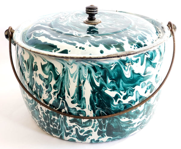 Rare Larger Antique Chrysolite Graniteware Kettle w/ Lid Teal & White Swirl c. Late 1800's