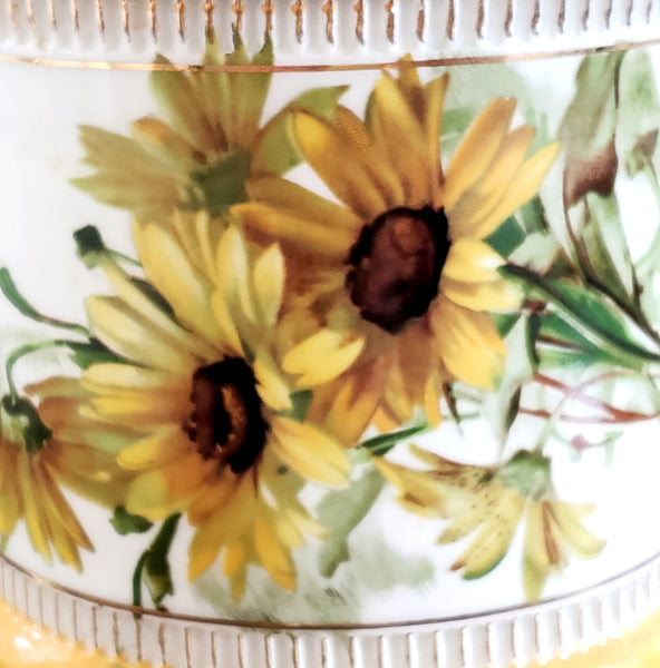 Italian White Porcelain Lidded Jar with Yellow Daisies by Florentine