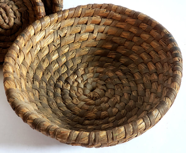 Early Pennsylvania Hand Coiled Rye Straw Open Baskets Bowls, Graduated Set of 3