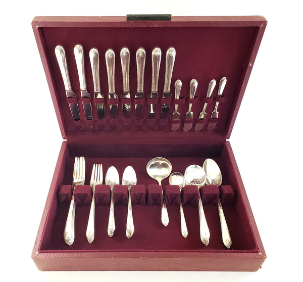 WM Rogers & Son IS Silver Plate Flatware Exquisite Pattern, 57 Piece c. 1940's