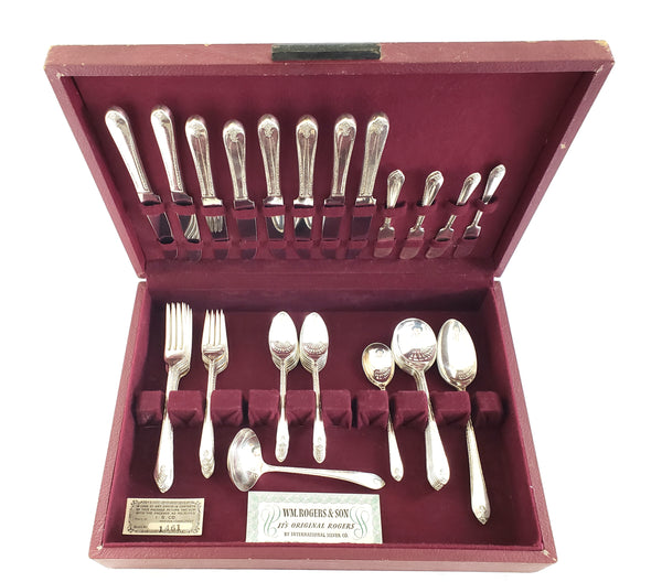 WM Rogers & Son IS Silver Plate Flatware Exquisite Pattern, 56 Piece c. 1940's