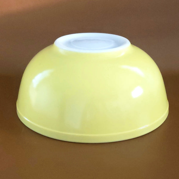 Vintage PYREX 10 1/2" Primary Yellow 4 Quart Mixing Bowl #404 (No Numbers) c. 1945-1950