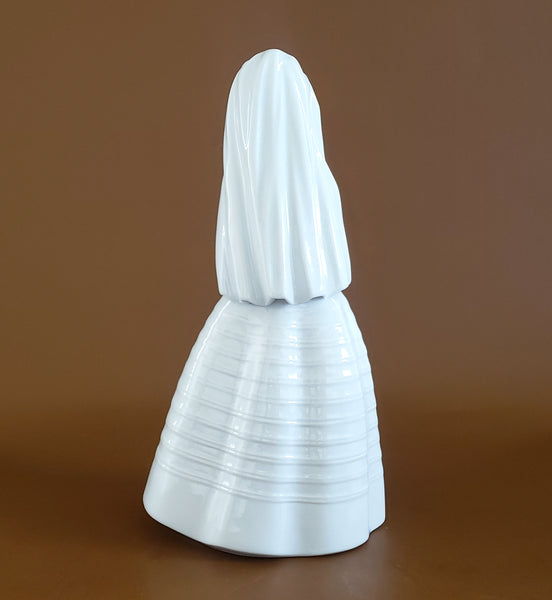 NAO by Lladro Porcelain Figurine "First Communion"Girl 0236 Daisa - Spain 1992