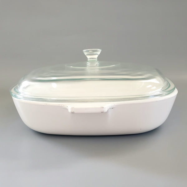 Corning Ware Casserole Dish with Glass Lid 10 inch BLUE CORNFLOWER c. 1966-1969