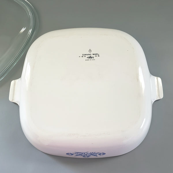 Corning Ware Casserole Dish with Glass Lid 10 inch BLUE CORNFLOWER c. 1966-1969