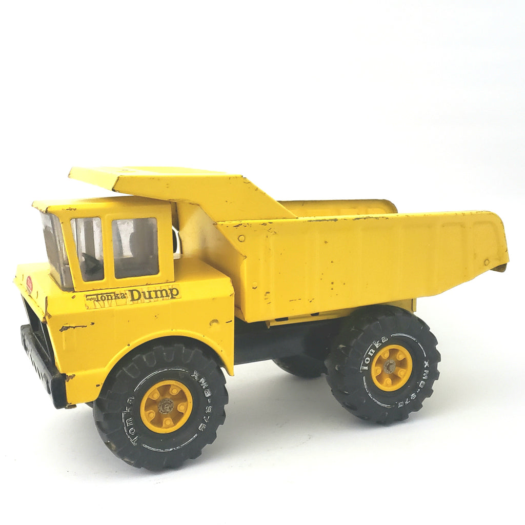 Vintage Mighty Tonka Dump Truck No. 3900 Yellow Pressed Steel c. 1970-1973