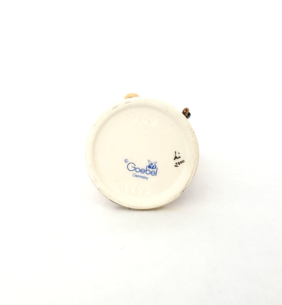 Genuine Hummel Porcelain Figurine "Suber Fratz Pixie" by Goebel TMK-8