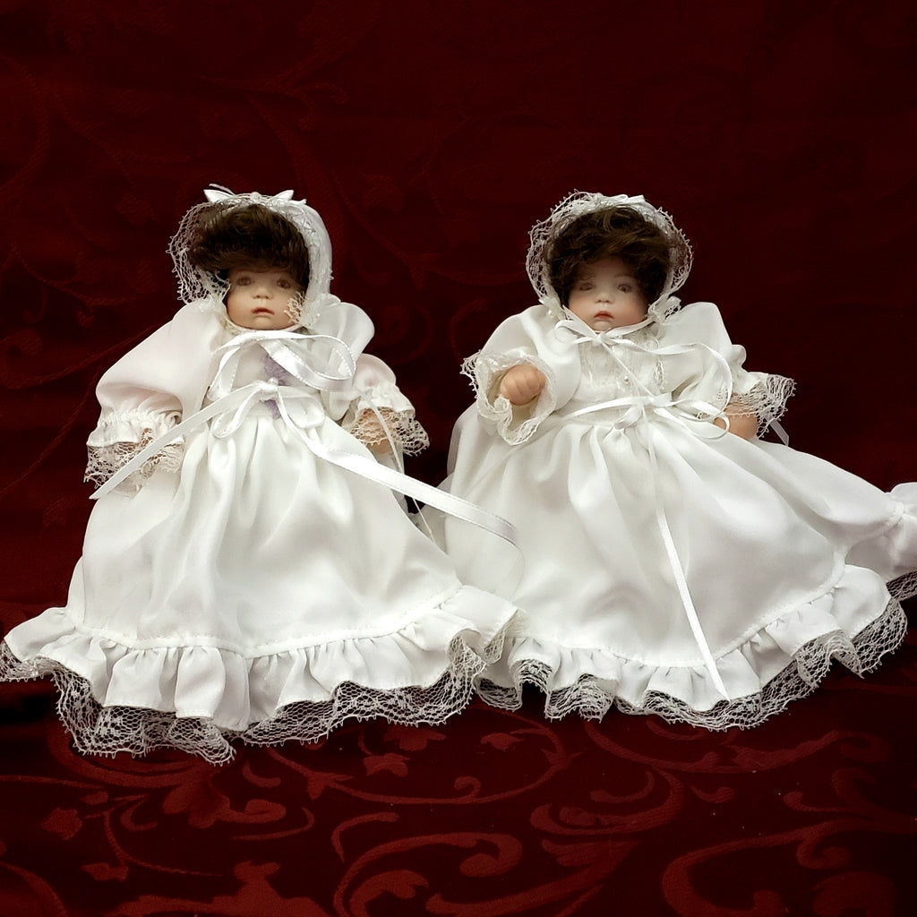 Assortment of 6 Adorable Small Vintage Porcelain Dolls 5 7 inches Ta Zsinta