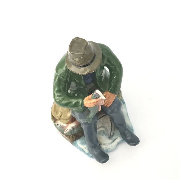 Royal Doulton Figurine Fisherman "A Good Catch" HN2258 1965 England