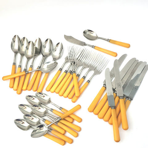 Vintage "Molly Pitcher Bakelite & Stainless Steel Butterscotch Yellow Flatware Svc for 8