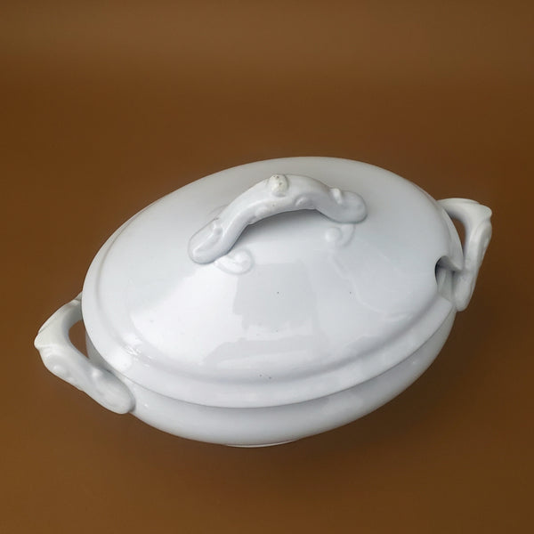 Antique White English Ironstone Gravy Tureen Meakin Brothers 19th Century
