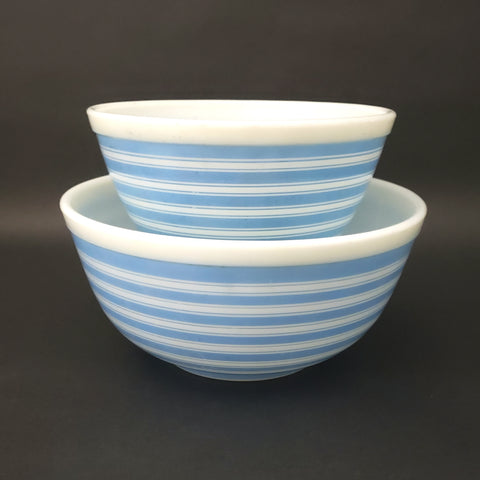 Vintage PYREX NestVintage PYREX Nesting Bowls from "Rainbow Stripes" Pattern in Blue #402 , #403 1960's