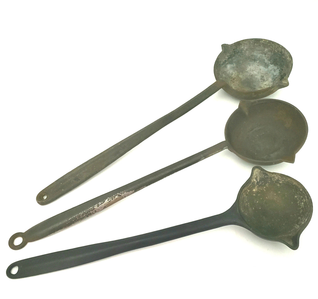 Antique Cast Iron Lead Smelting Ladles Pourers Double Spouts Graduated Collection of 3