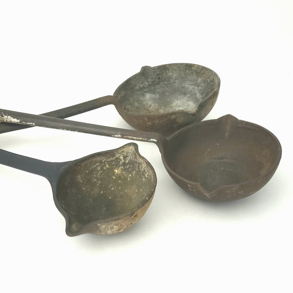 Antique Cast Iron Lead Smelting Ladles Pourers Double Spouts Graduated Collection of 3